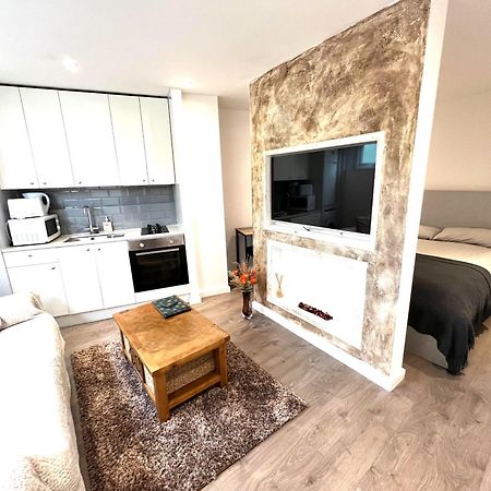 Modern Studio Apartment With Free Wifi Londres Exterior foto